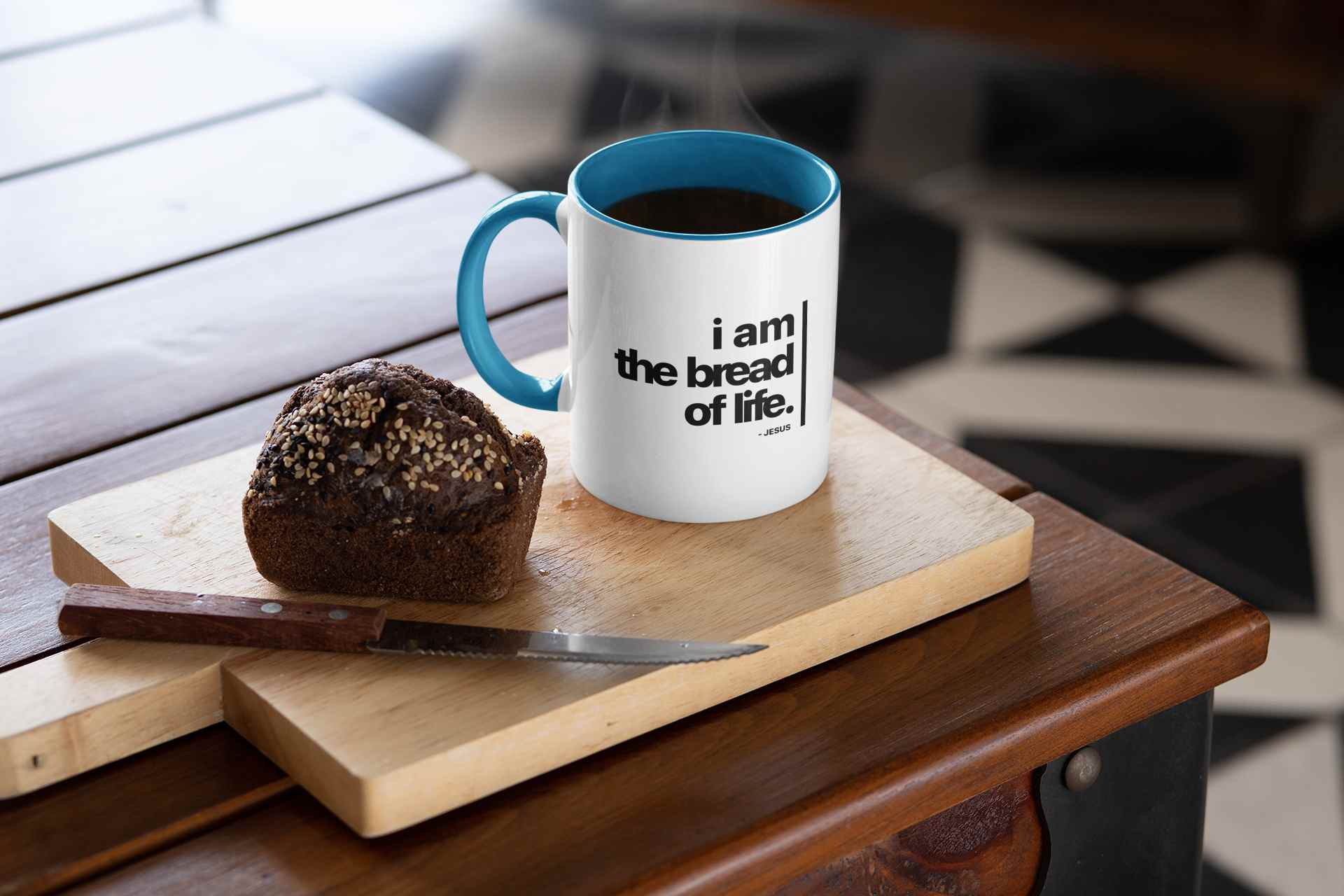 Blau-Weiße christliche Tasse mit christlicher Spruch "I am the bread of life - Jesus".